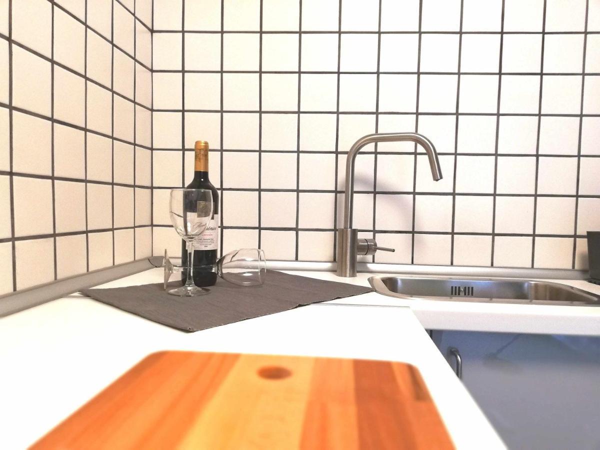 Mazi Apartments Suite Матаро Экстерьер фото
